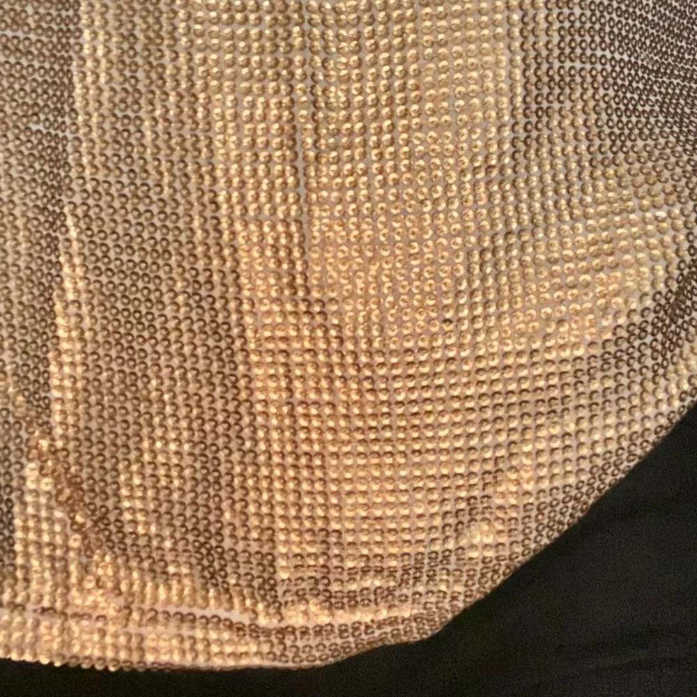 Vintage Gold Sequinned tank top. 
From brand Nuon - Picture 4 of 4